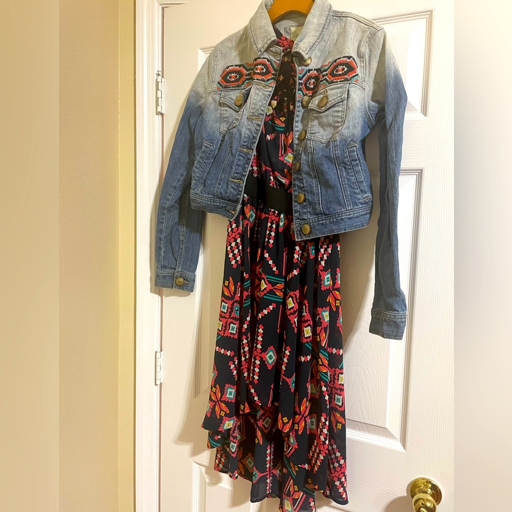 DILLARDS Preowned 2 piece set Dress & Denim Jacket Navy blue & Coral multicolor